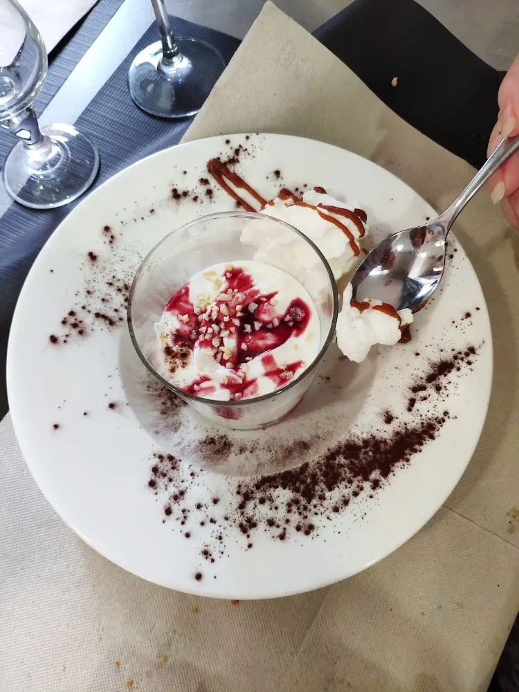 Fromage Blanc Coulis de Prunes Maison